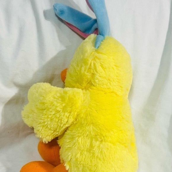 Giggles Animated Easter Chick Plush Dances to Chicken Dance NWOT Tested/ Works - Picture 3 of 3